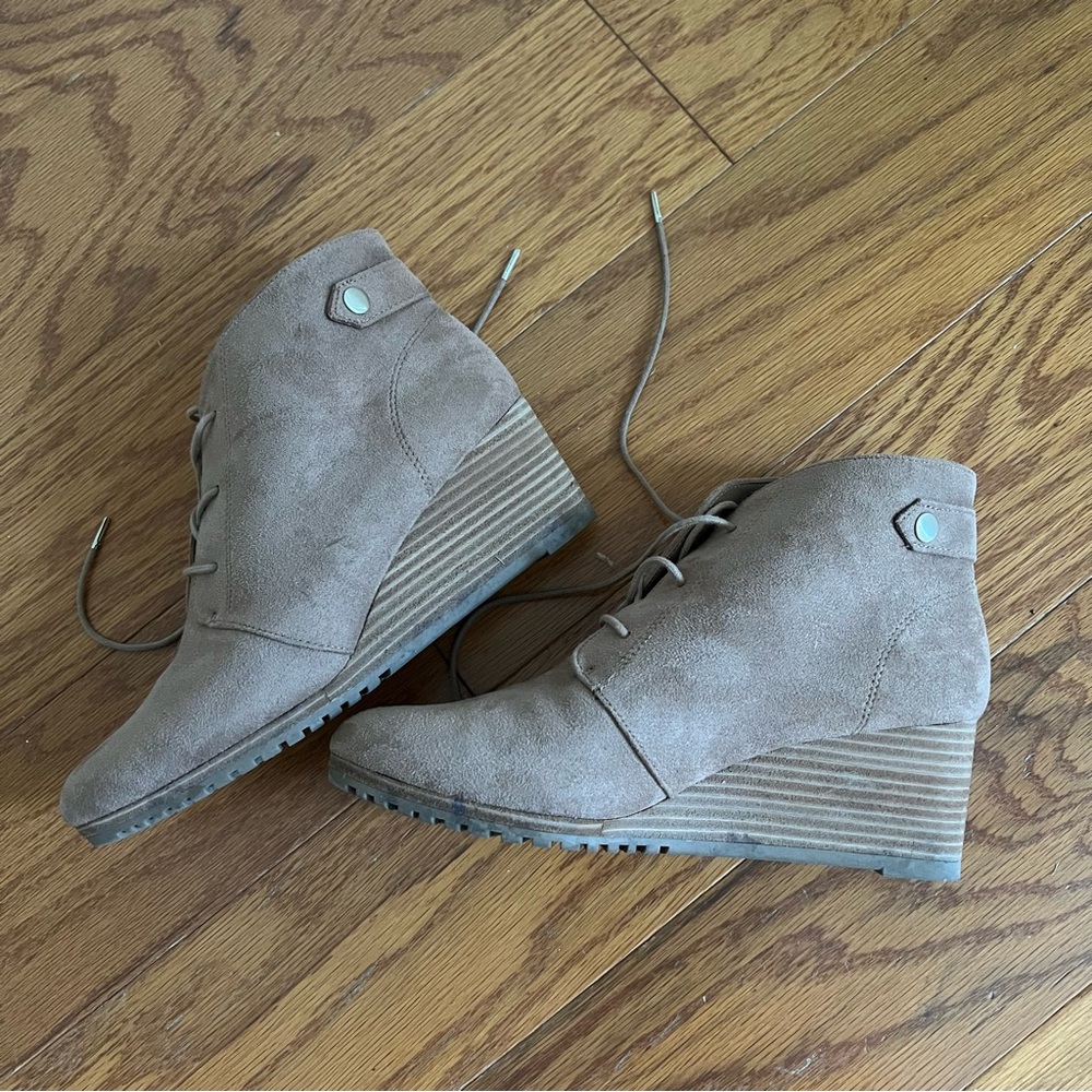 Dr. Scholl’s Conquer Women's Tan Wedge Ankle Boots 9.5 toasted coconut shoes